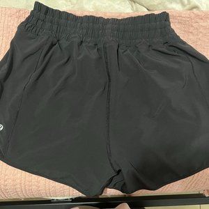 lululemon Hotty Hot High-Rise Lined Short 4"